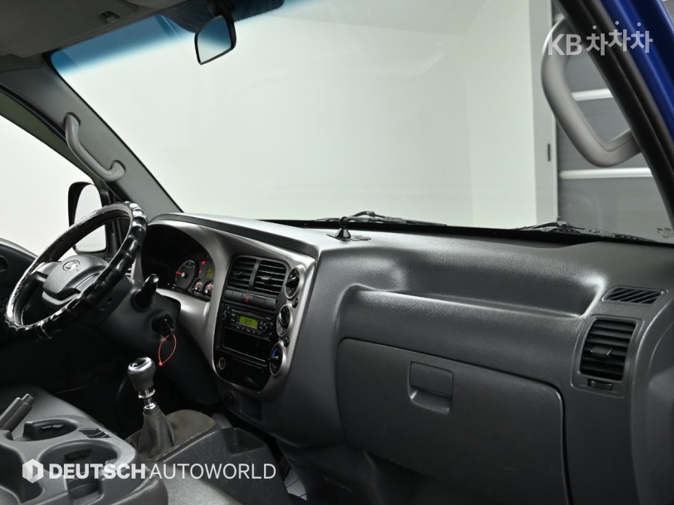 2013 - kia bongo iii