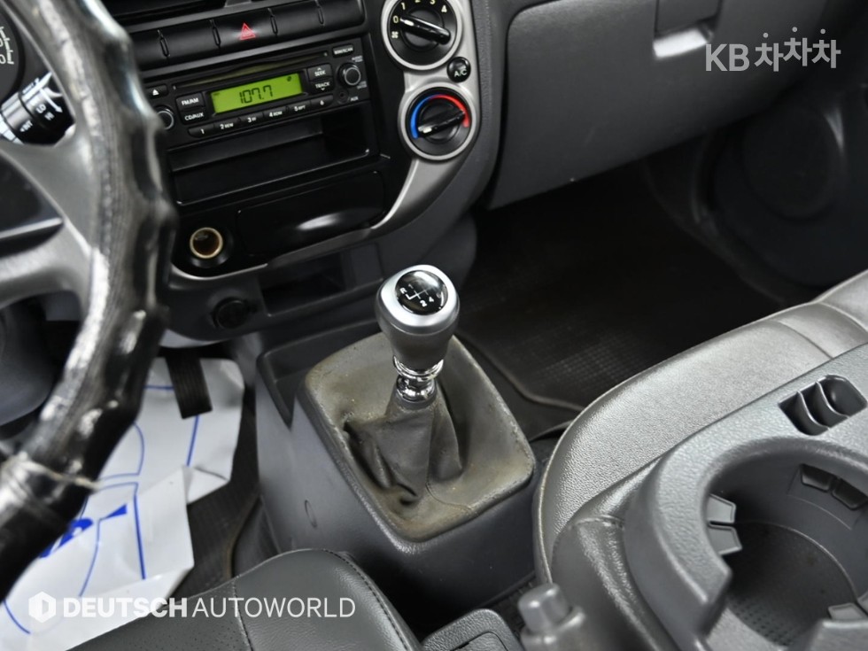 2013 - kia bongo iii