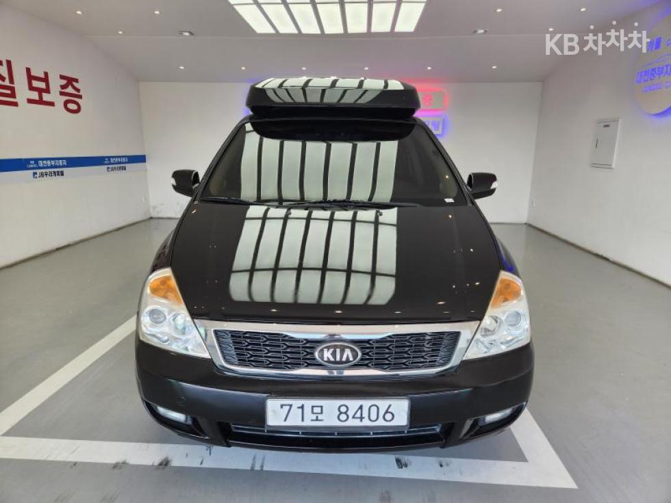 2013 - kia grand carnival