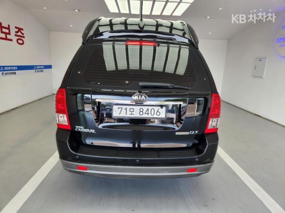 2013 - kia grand carnival