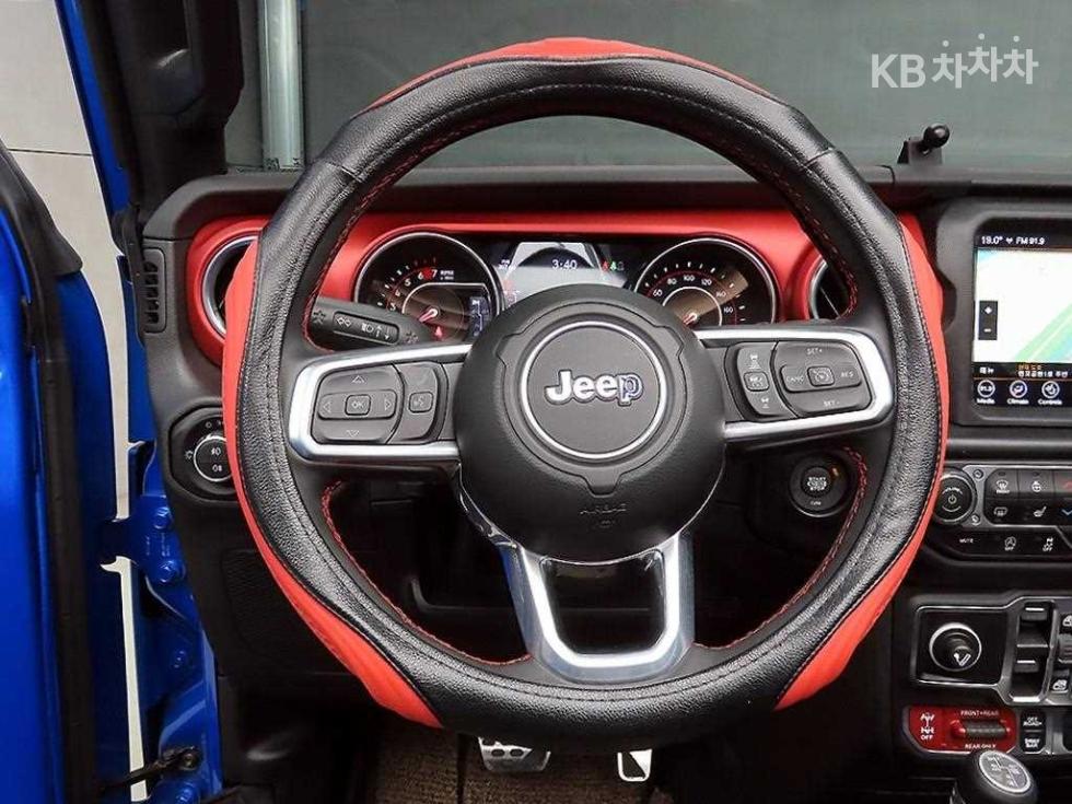 2021 Jeep (JL) photo