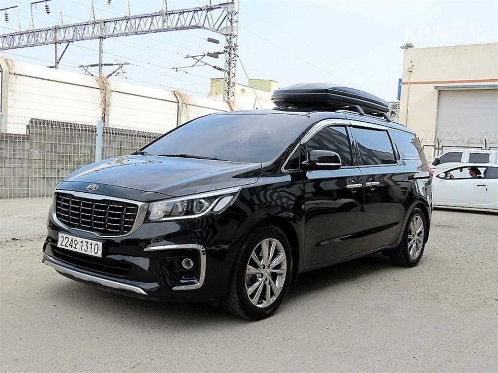 2019 - kia carnival