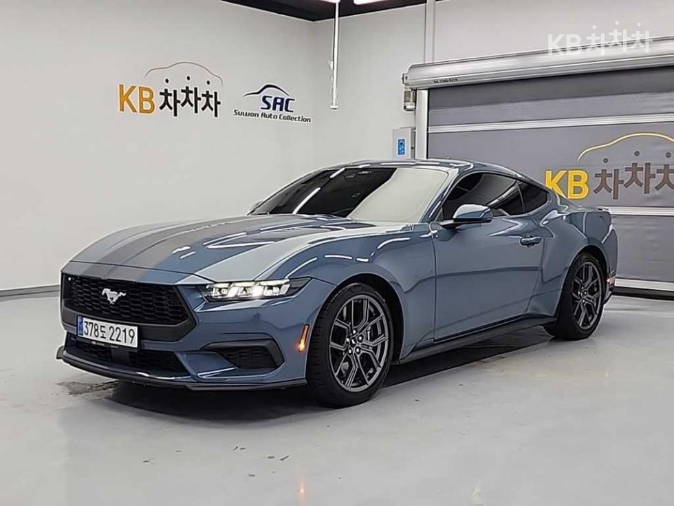 2024 ford mustang