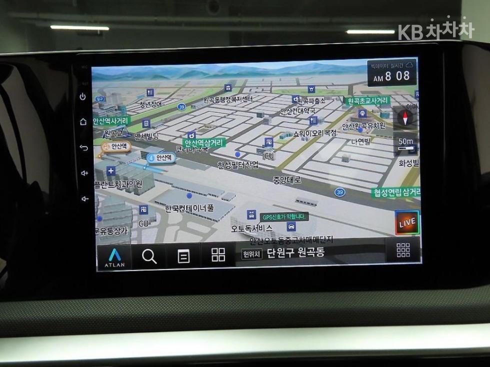2022 - kia k5