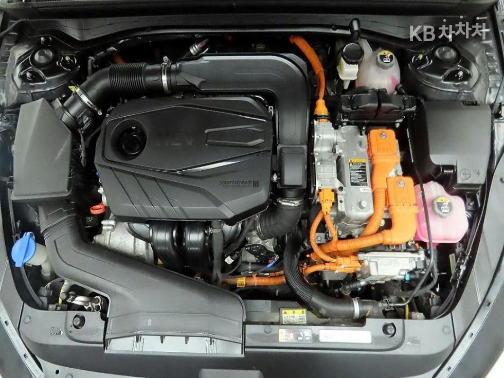 2022 - kia k5