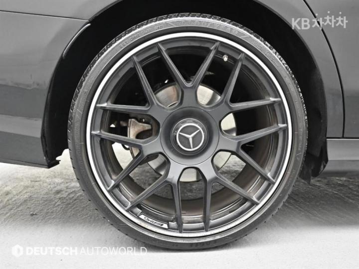 Mercedes-Benz E-Class W213 E300 4Matic AMG Line 7