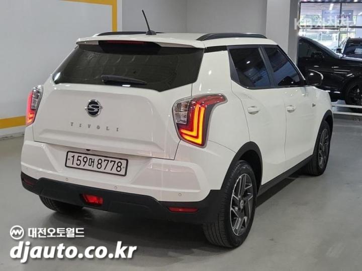 KG Mobility (Ssangyong) Tivoli Gasoline V3 2WD Base Type 4