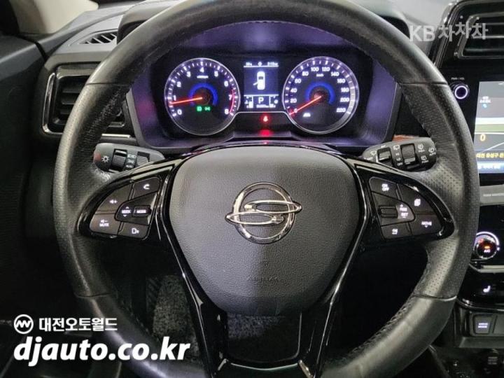 KG Mobility (Ssangyong) Tivoli Gasoline V3 2WD Base Type 9