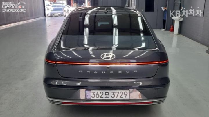 Hyundai Grandeur The 2.5 Gasoline 2WD Premium 5
