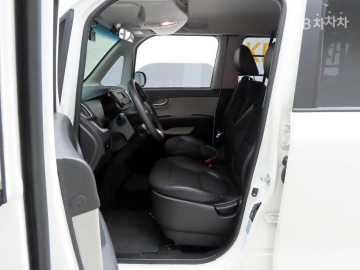 Kia Ray Van 1.0 Gasoline Van Prestige 8