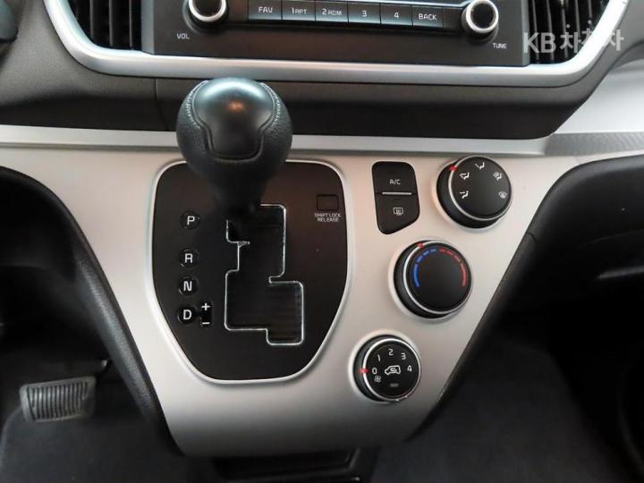 Kia Ray Van 1.0 Gasoline Van Prestige 10