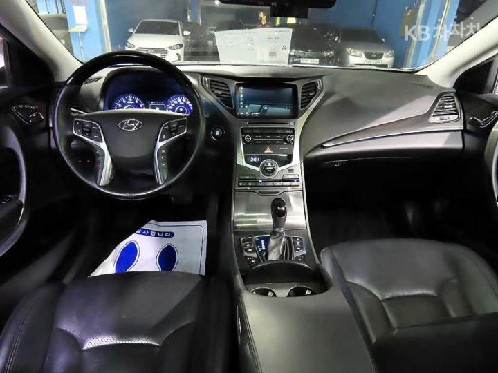 Hyundai Grandeur HG LPG HG300 Exclusive 6