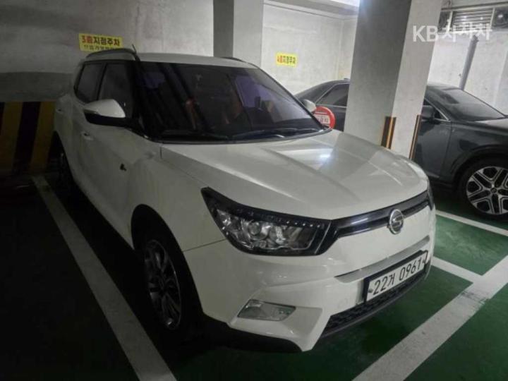 KG Mobility (Ssangyong) Tivoli Gasoline LX 4WD Premium Type 4
