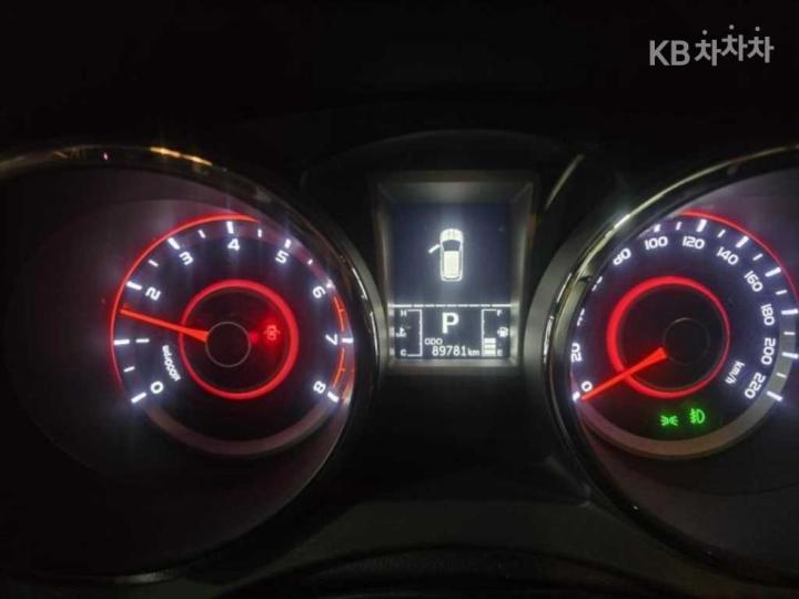 KG Mobility (Ssangyong) Tivoli Gasoline LX 4WD Premium Type 7