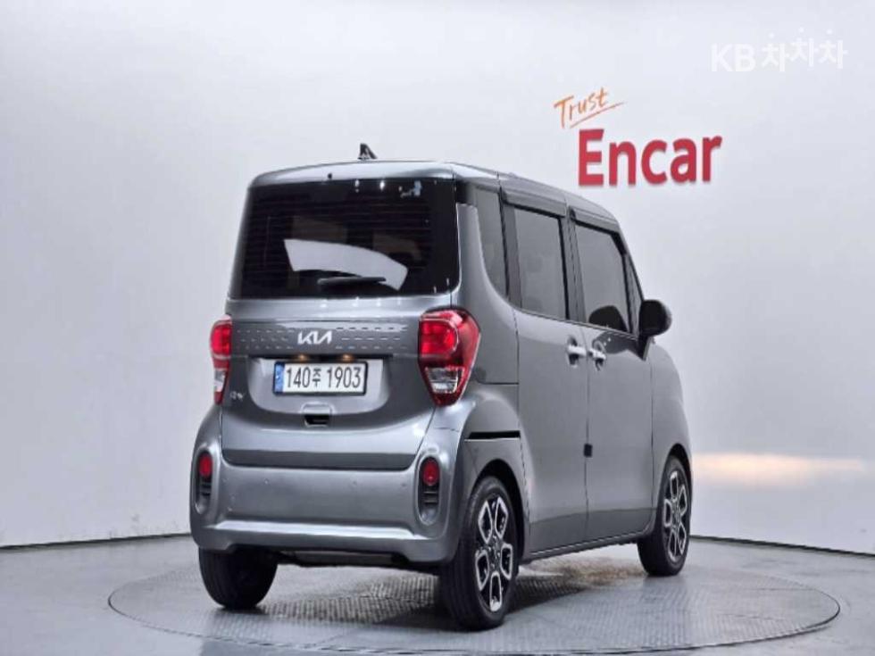 2022 - kia ray