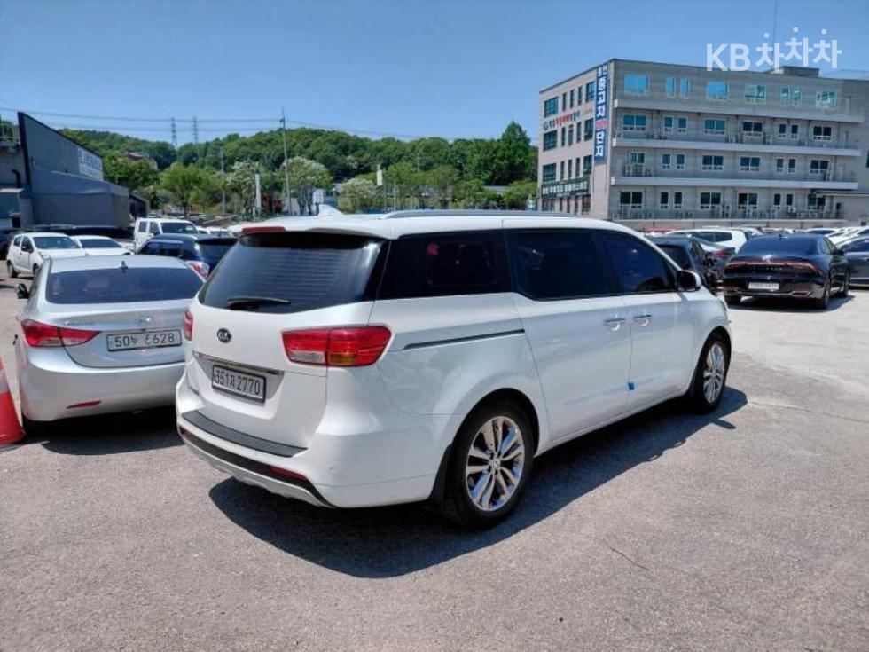 2016 - kia carnival