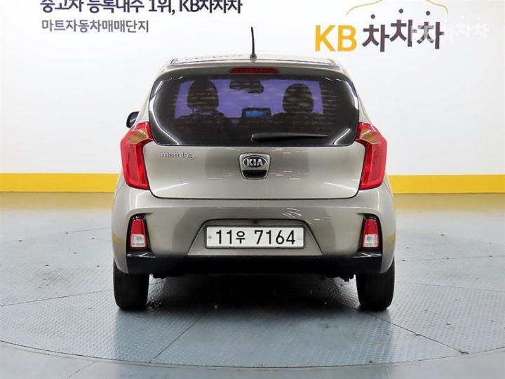 Kia Morning Deluxe 4