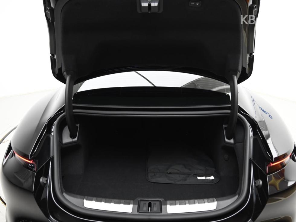 Porsche Taycan — miniaturë 20