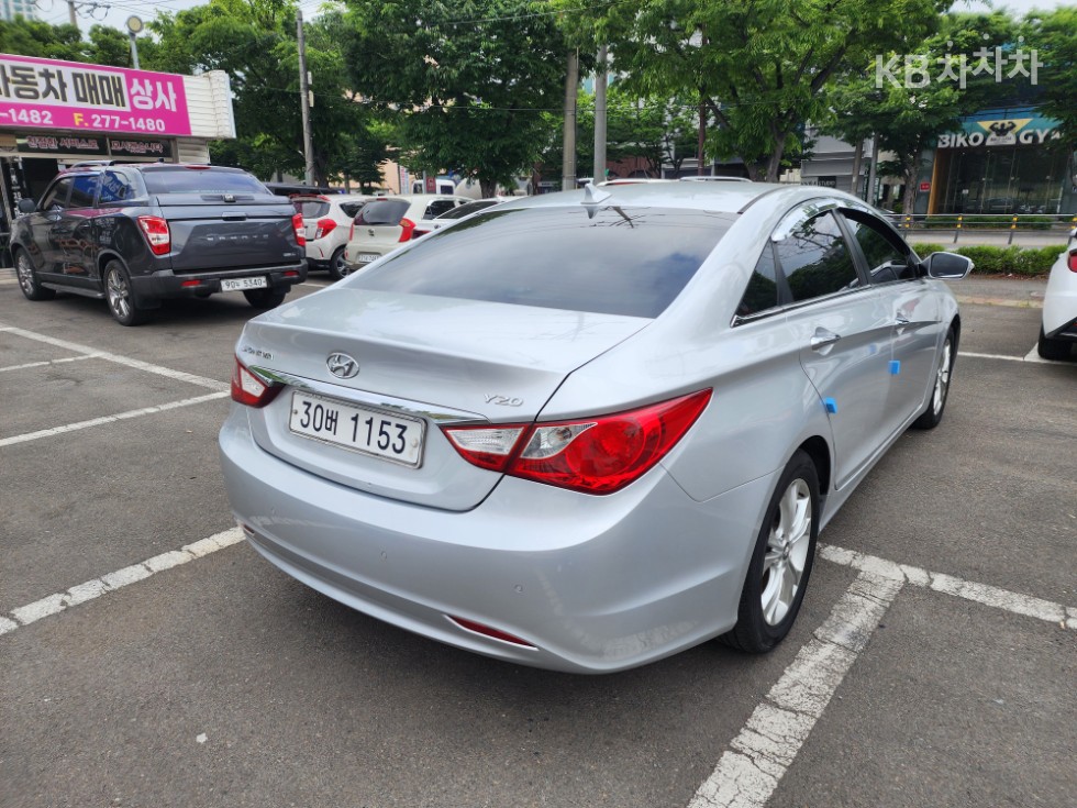 Hyundai Sonata — miniaturë 4