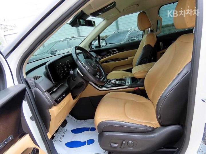 Kia Carnival D2.2 Signature 6