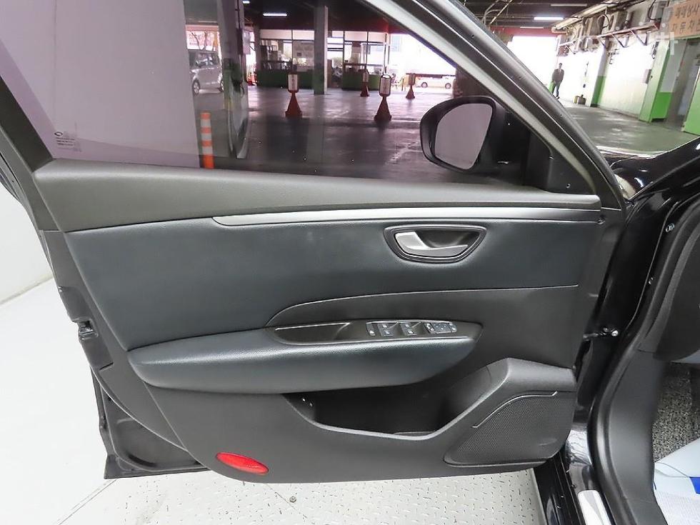 Renault Samsung SM6 — miniaturë 9