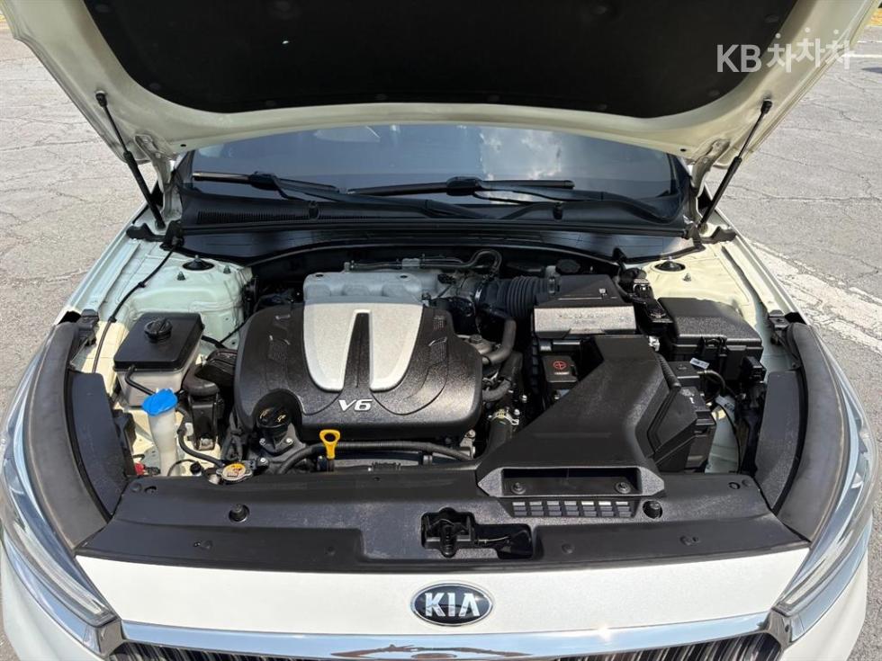 Kia K7 — miniaturë 6