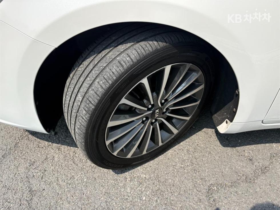Kia K7 — miniaturë 20