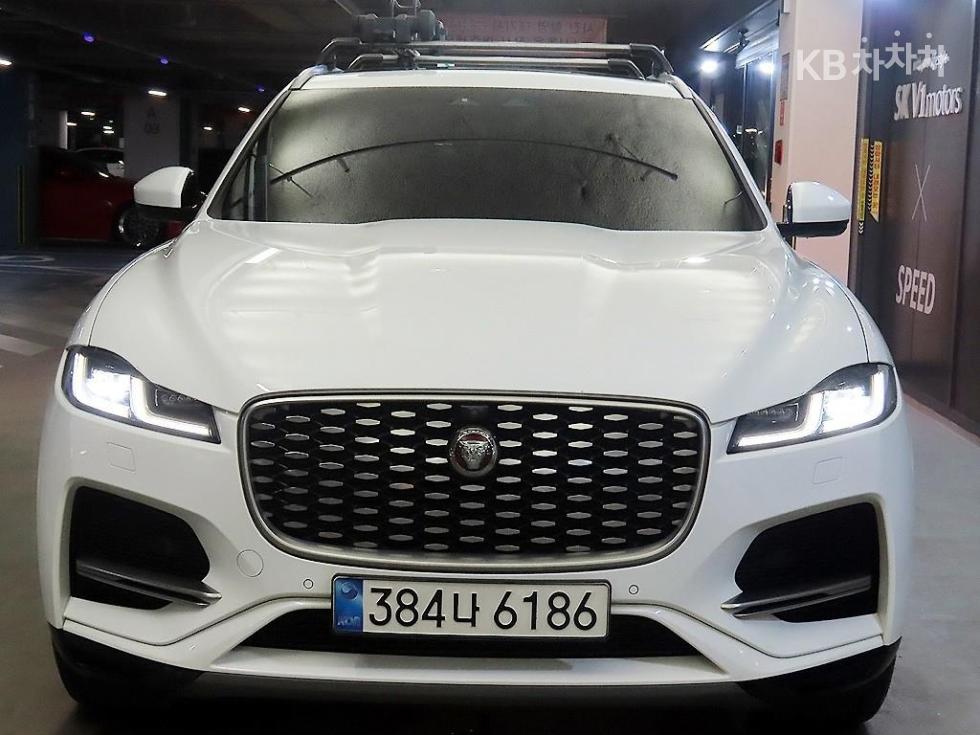 2021 - jaguar f-pace