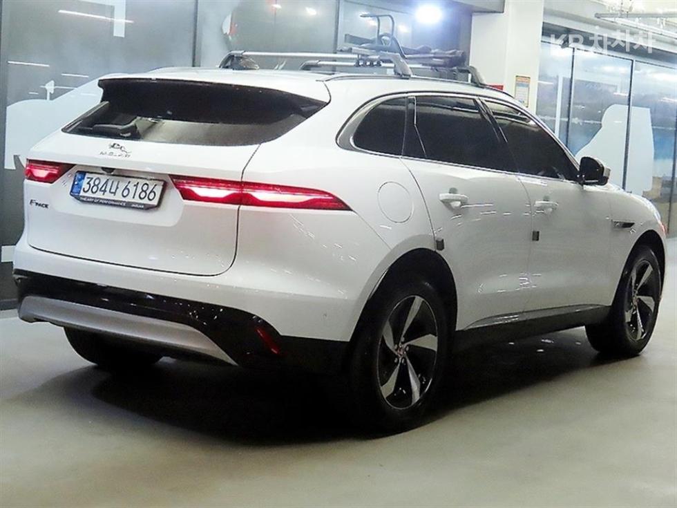 2021 - jaguar f-pace