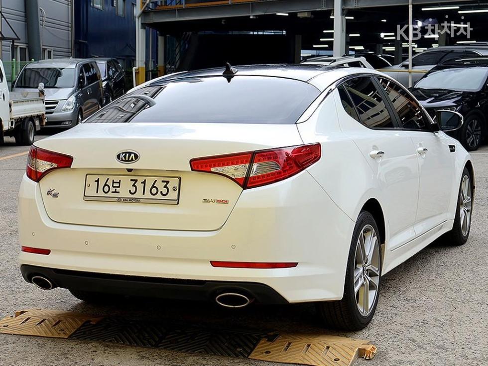 2011 - kia k5