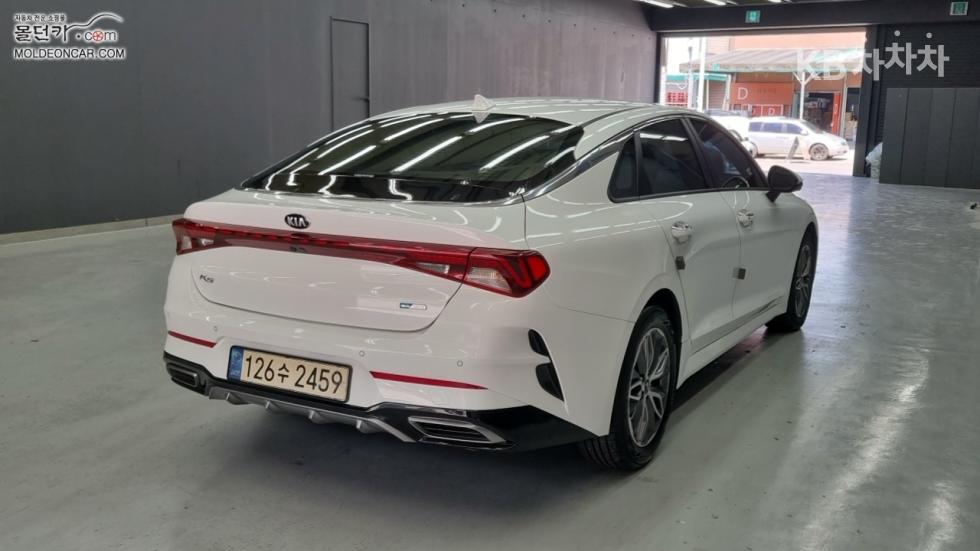 2021 - kia k5