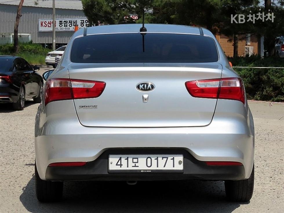 2017 - kia pride