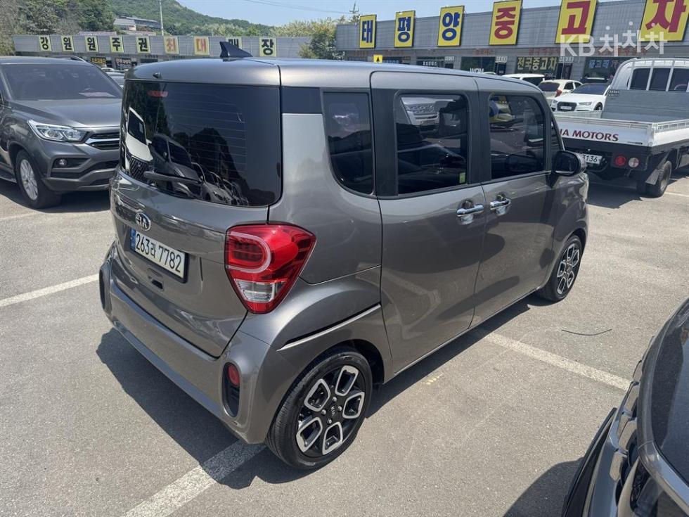 2021 - kia ray