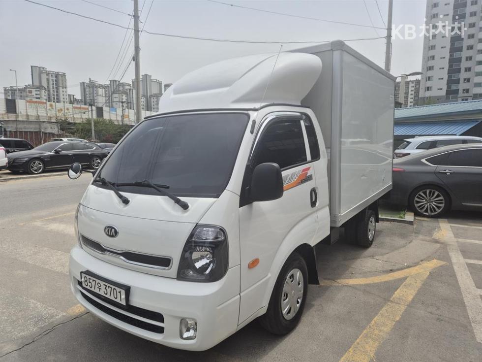 2018 - kia bongo iii