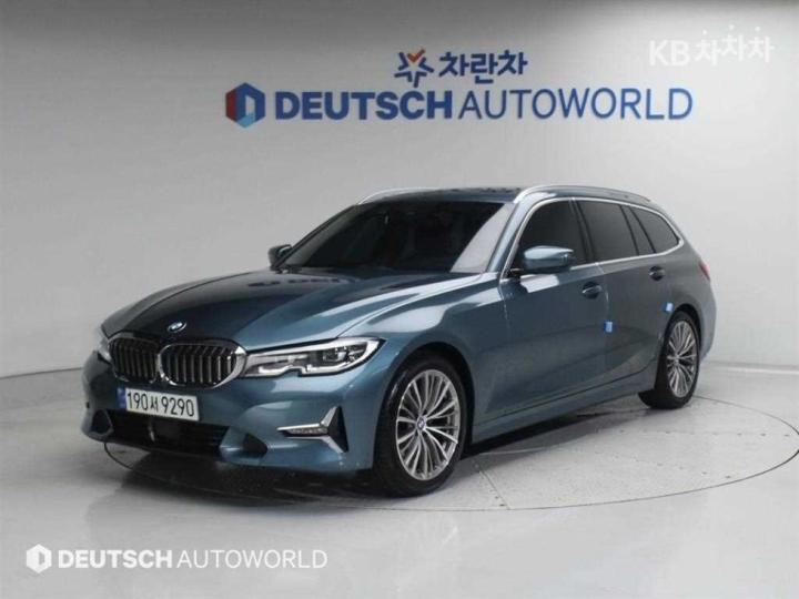 BMW 3 Series G20 320i Touring Luxury Line
