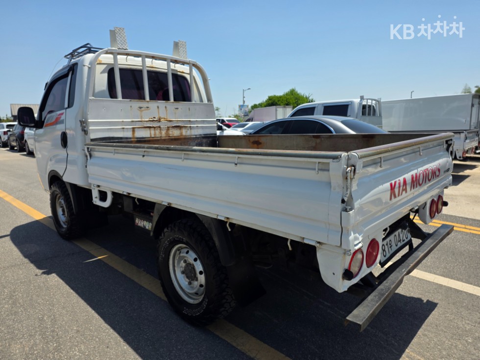 2018 - kia bongo iii
