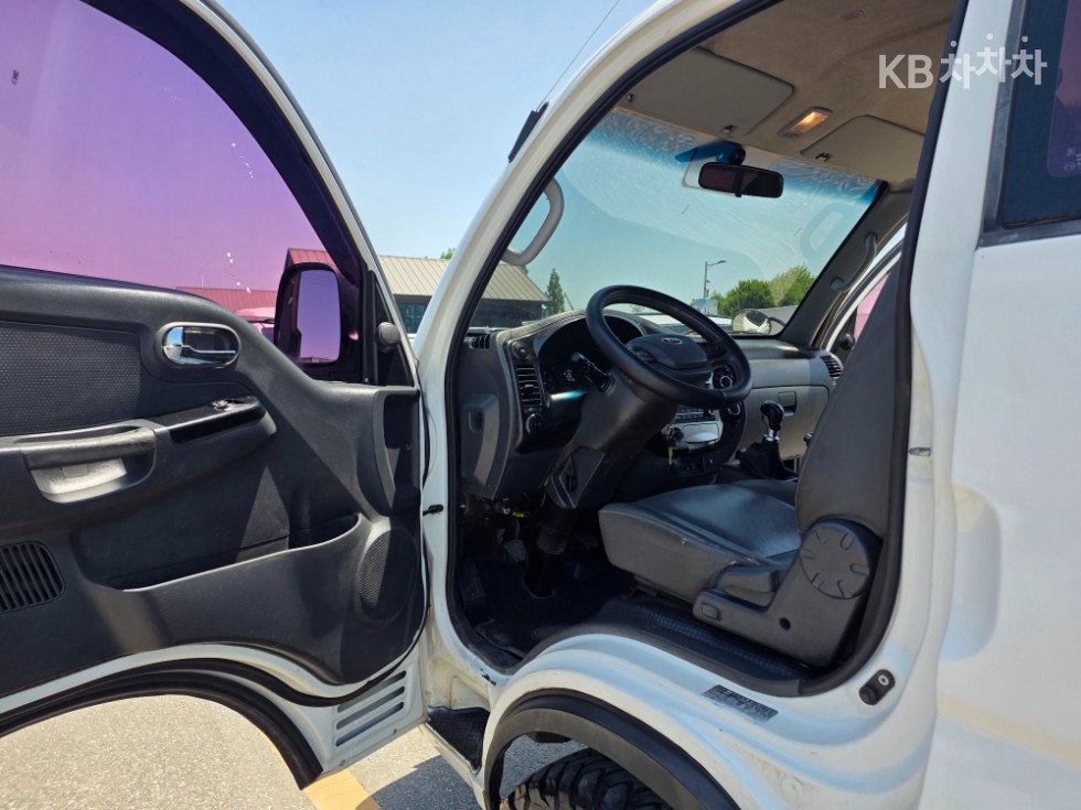 2018 - kia bongo iii