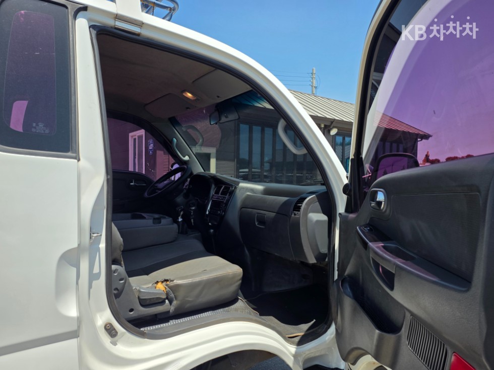 2018 - kia bongo iii