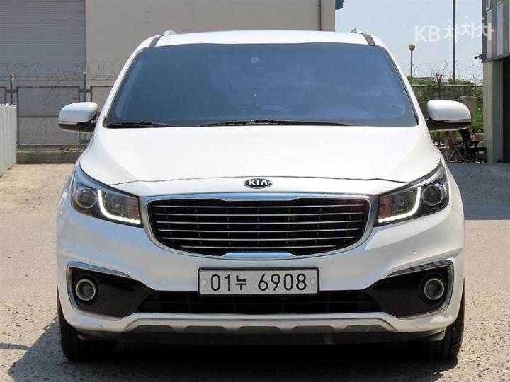 Kia Carnival 2.2 Diesel Prestige