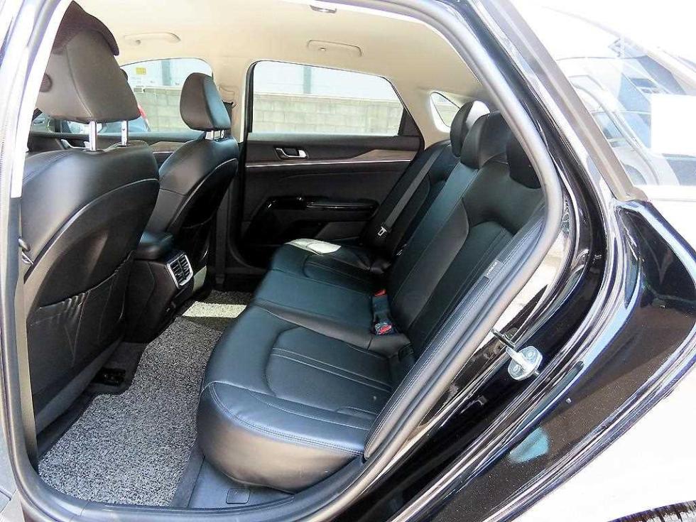2020 - kia k5