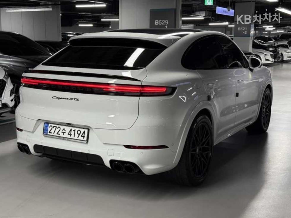 Porsche Cayenne — miniaturë 4