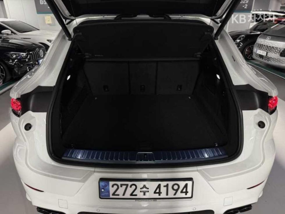 Porsche Cayenne — miniaturë 18