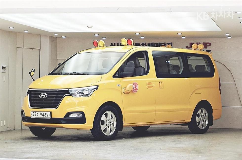 2021 hyundai starex LPi child safety car 12-seater