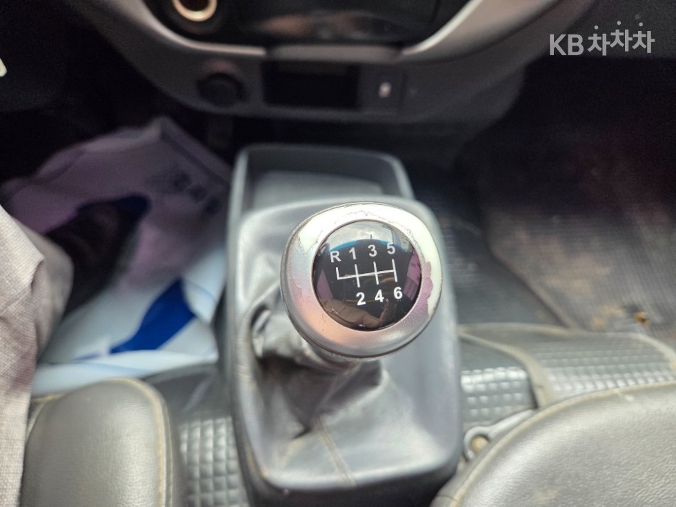 2016 - kia bongo iii