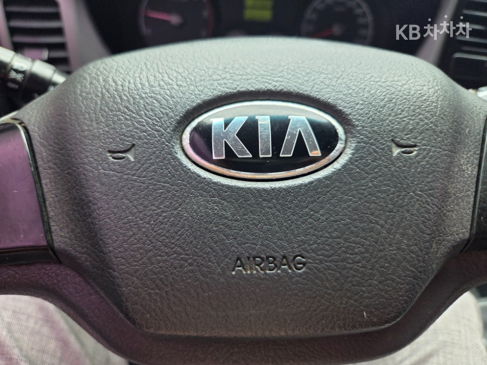 2016 - kia bongo iii