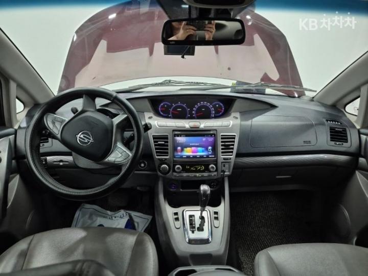 KG Mobility (Ssangyong) Korando Turismo 4WD Extreme 8