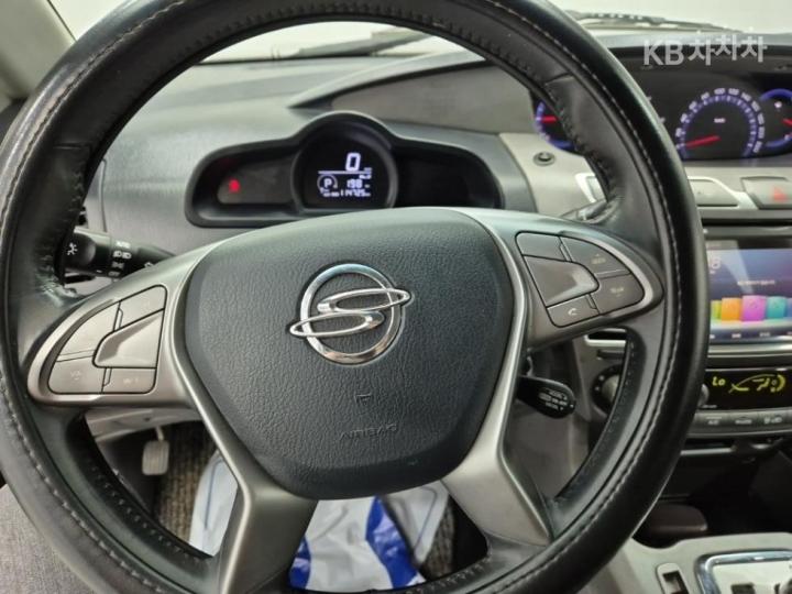 KG Mobility (Ssangyong) Korando Turismo 4WD Extreme 10