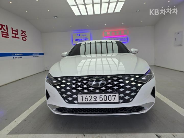 Hyundai Grandeur LPi 3.0 렌터카 — foto 1