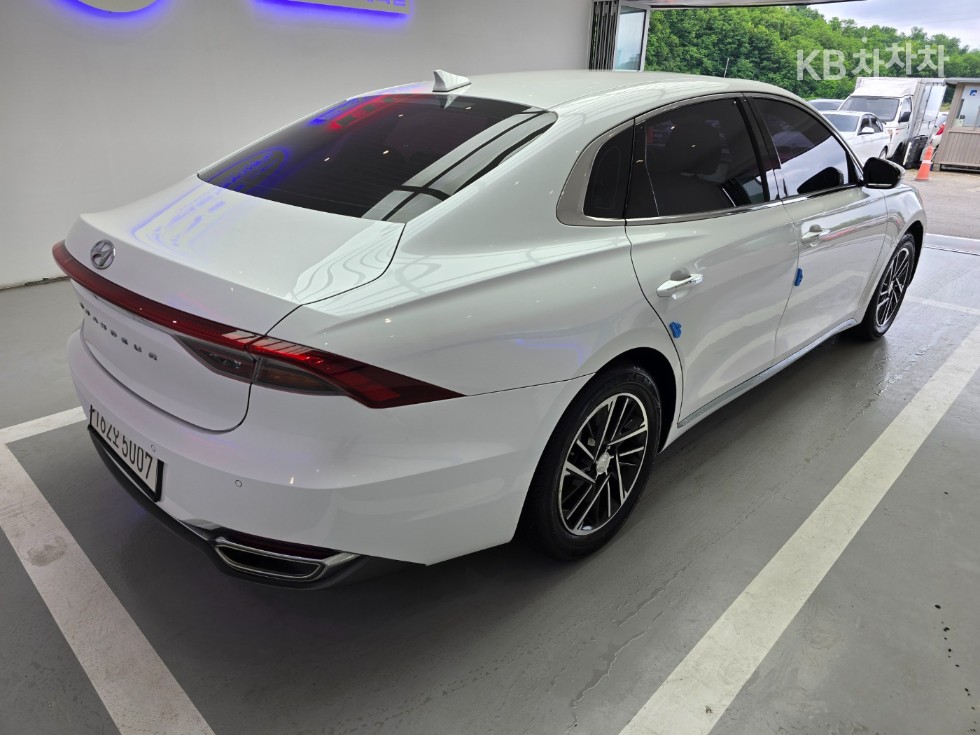 Hyundai Grandeur — miniaturë 4
