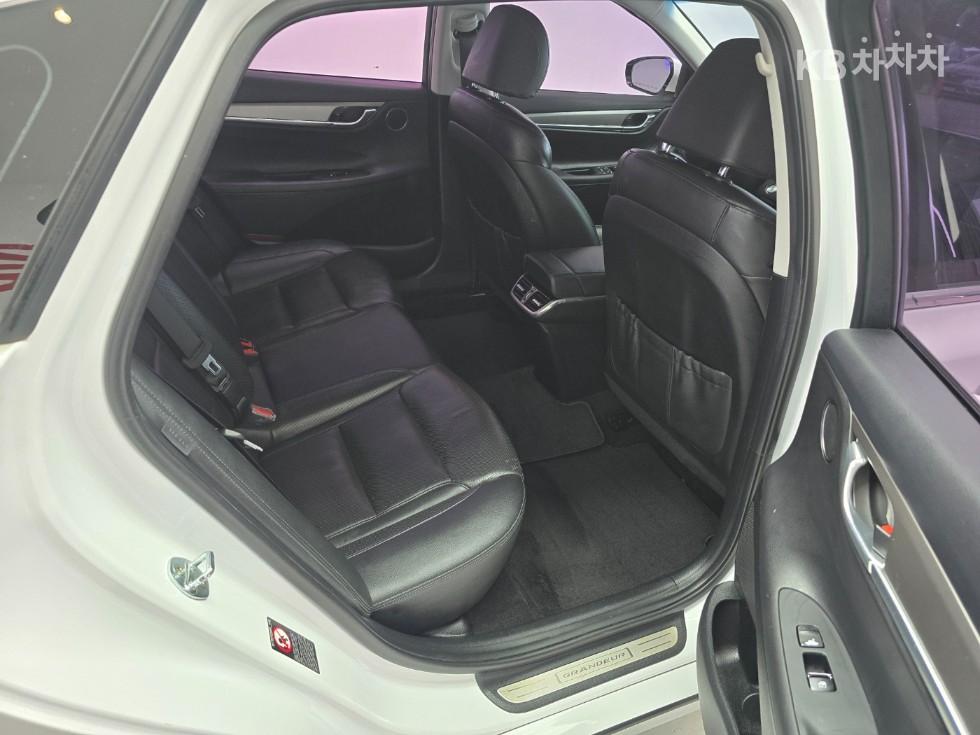 Hyundai Grandeur — miniaturë 17